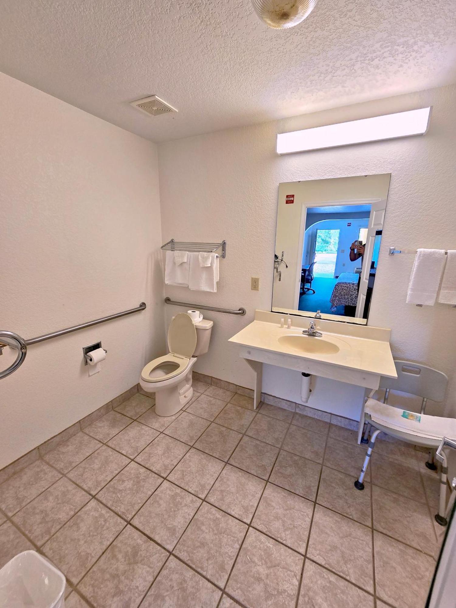 Garden Inn And Suites Near Callaway Gardens Pine Mountain Eksteriør billede