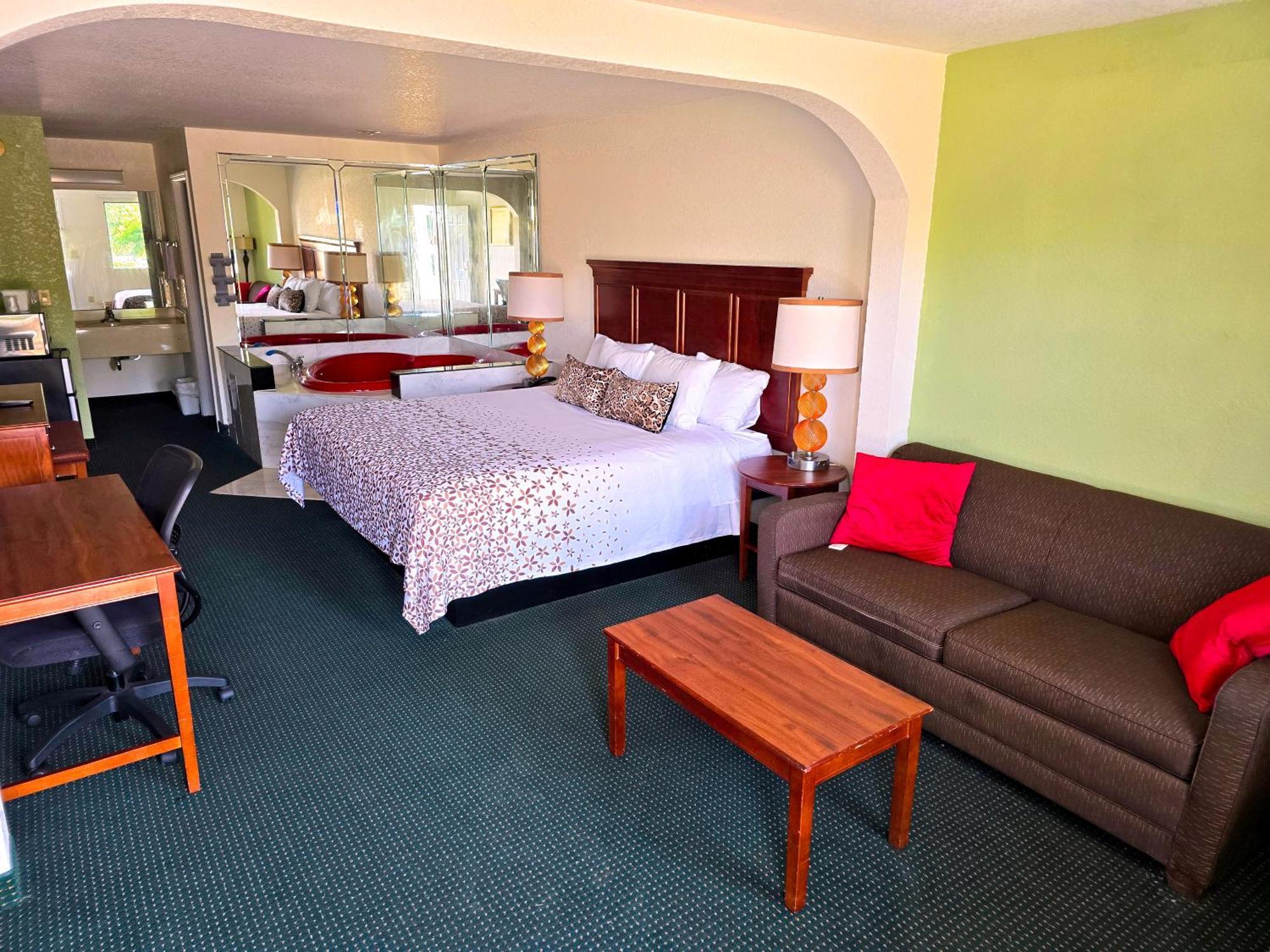 Garden Inn And Suites Near Callaway Gardens Pine Mountain Eksteriør billede